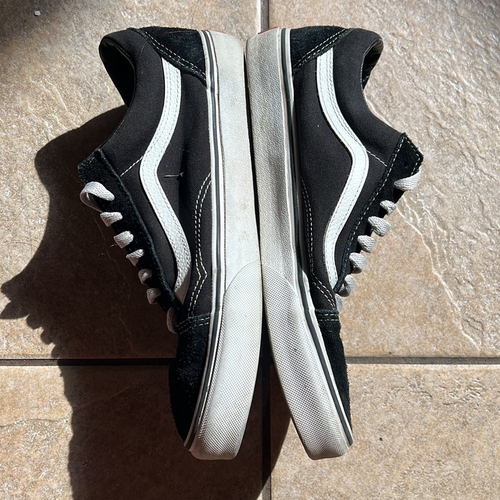 Vans - Picture 3 of 5